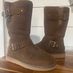 UGG Brown leather Mid calf, size 7